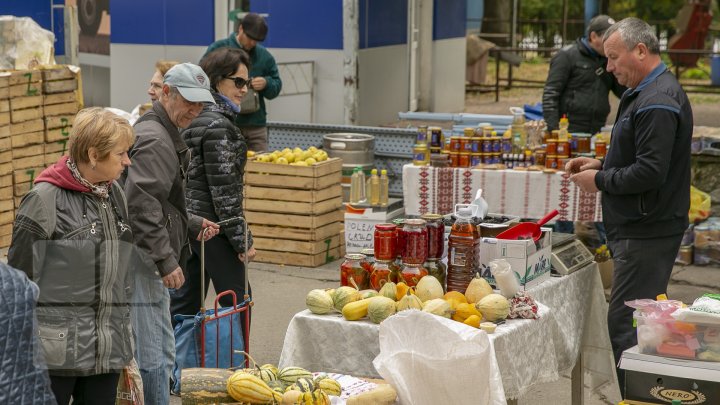 Ce poţi vedea la expozițiile Farmer şi Moldagrotech din Capitală. Vizitatorii spun că preţurile sunt exorbitante (FOTOREPORT)