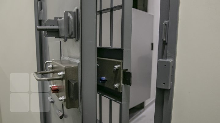 La Hânceşti a fost deschis primul izolator de detenţie provizorie din ţară (FOTOREPORT)