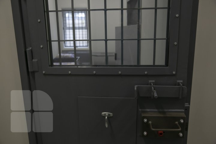 La Hânceşti a fost deschis primul izolator de detenţie provizorie din ţară (FOTOREPORT)