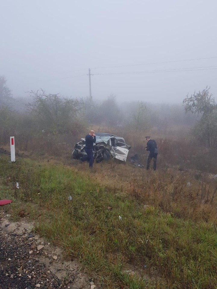 Încă o TRAGEDIE pe şosea. Trei persoane au decedat, în urma unui ACCIDENT GRAV la Căuşeni (IMAGINI DE GROAZĂ)