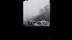 ACCIDENT cu implicarea unui microbuz de rută pe şoseaua Lăpușna-Hîncești. Şoferul va fi AMENDAT