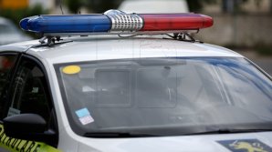 JAF STRADAL în Capitală. O tânără, ATACATĂ şi LOVITĂ de un individ pentru un telefon (VIDEO)