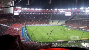 Mii de suporteri ai echipei Flamengo au ieşit pe străzi pentru a sărbători triumful favoriţilor în Copa Libertadores
