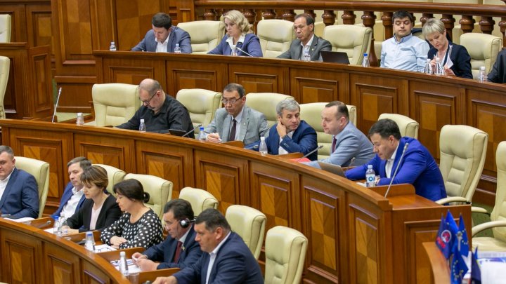 Alianţa ACUM-PSRM se PRĂBUŞEŞTE. Socialiştii au cerut demisia ministrului Justiţiei Olesea Stamate