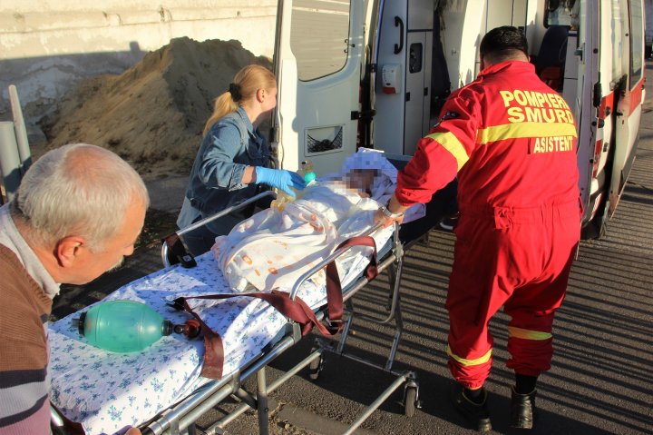 Un copil de doar NOUĂ LUNI a ajuns la spital cu arsuri pe 90 la sută din suprafaţa corpului (VIDEO)