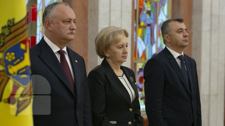 Moldova are un nou Guvern, condus de Ion Chicu. Cabinetul de miniştri a depus jurământul (VIDEO/FOTO)