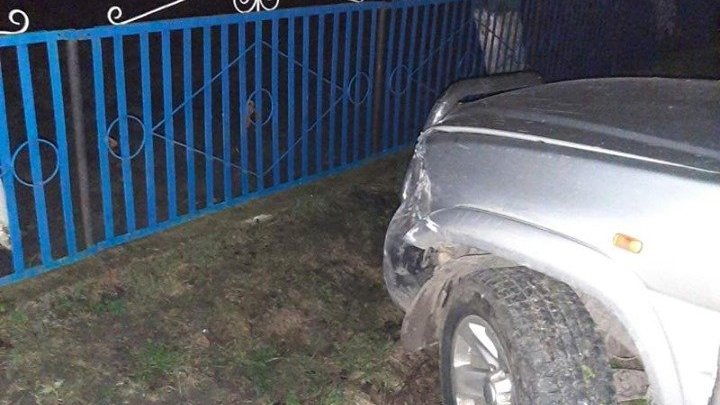 A AGRESAT poliţişti de frontieră, a condus BEAT, s-a implicat în CONTRABANDĂ şi a făcut PRĂPĂD. Ce riscă tânărul de 35 de ani