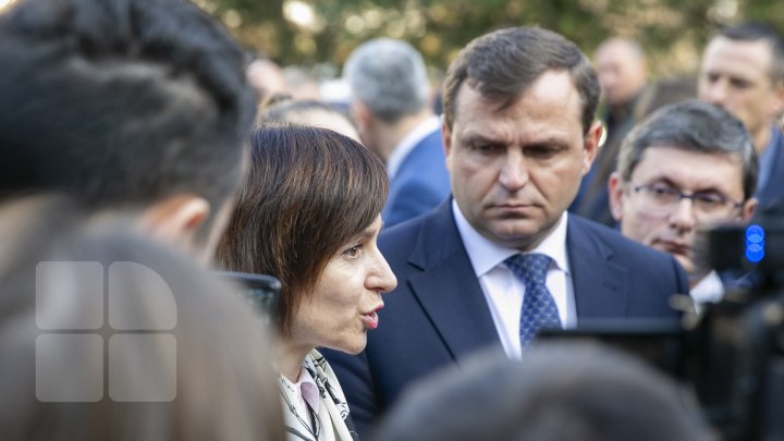 Maia Sandu a revenit de unde a pornit. Mesajul premierului demis de la protestul din faţa Parlamentului