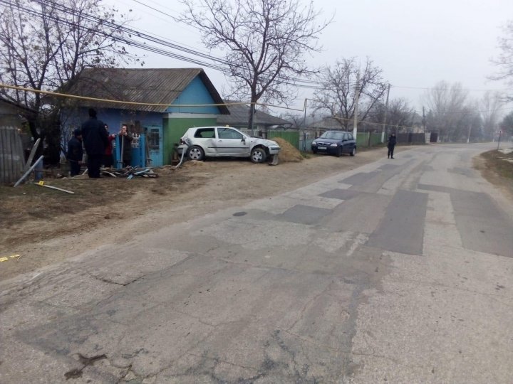 Doi copii au rămas orfani de mamă. Cine este femeia spulberată de o maşină la Măcăreşti. Satul întreg deplânge moartea victimei (FOTO) 