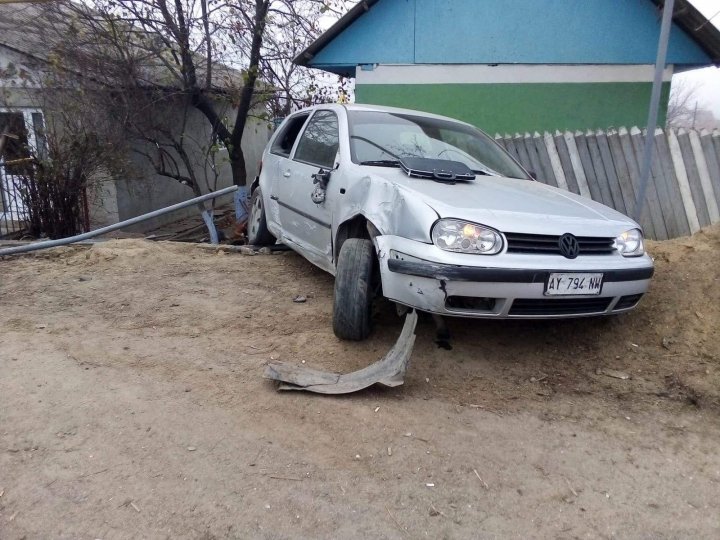 Doi copii au rămas orfani de mamă. Cine este femeia spulberată de o maşină la Măcăreşti. Satul întreg deplânge moartea victimei (FOTO) 