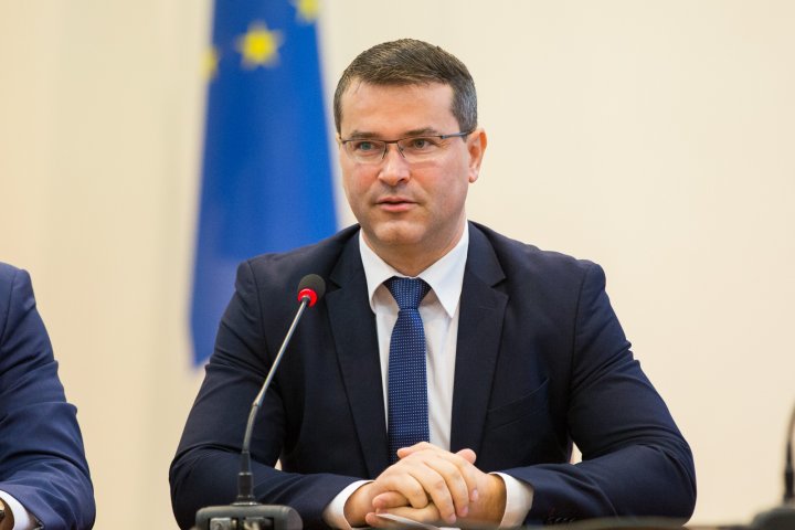 Premierul Ion Chicu a prezentat noii miniștri colectivelor de muncă şi a explicat ce înseamnă un Guvern tehnocrat