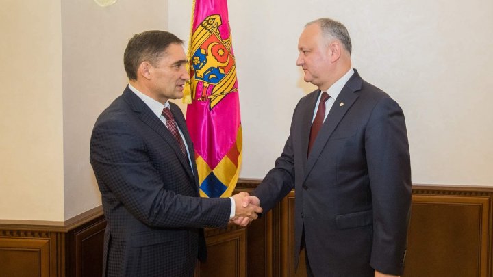 Alexandr Stoianoglo este noul Procuror General. Igor Dodon a semnat decretul 