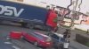 INCREDIBIL! Un TIR trece printre oamenii care traversează pe trecerea de pietoni (VIDEO)