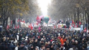 Franţa: Peste 800 de mii de oameni au protestat împotriva reformei pensiilor