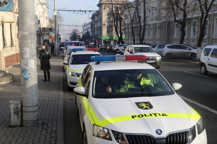 Motivul pentru care mai multe echipaje de intervenţie au circulat astăzi pe străzile din Capitală cu girofarul pornit (FOTO)