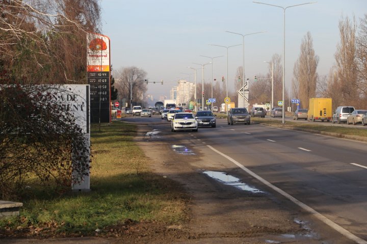 Motivul pentru care mai multe echipaje de intervenţie au circulat astăzi pe străzile din Capitală cu girofarul pornit (FOTO)