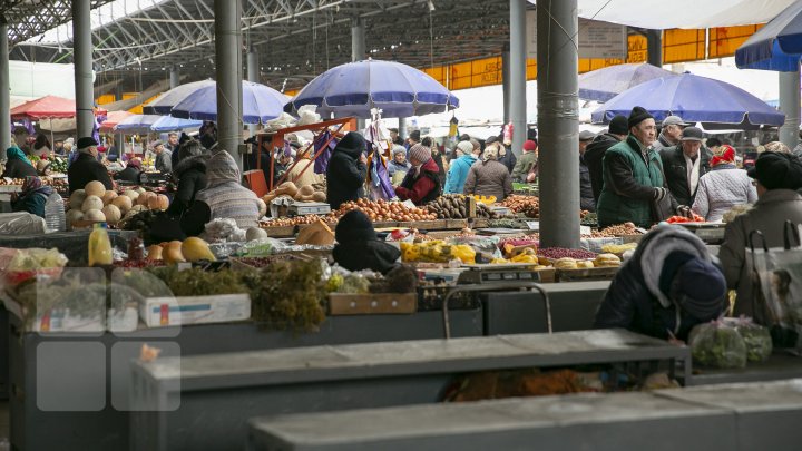 COȘUL PUBLIKA.MD Câți bani vor scoate moldovenii din buzunare pentru produsele alimentare, înainte de sărbători