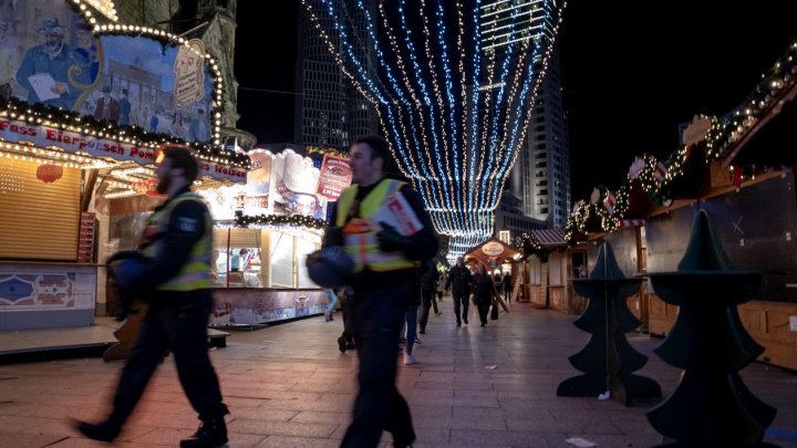 Târgul de Crăciun din Berlin, evacuat din cauza unui colet suspect