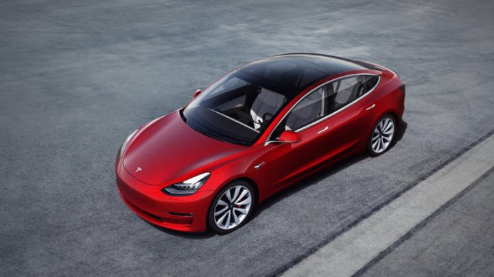 Tesla primește împrumuturi de peste 11 miliarde de yuani de la băncile chineze pentru fabrica din Shanghai