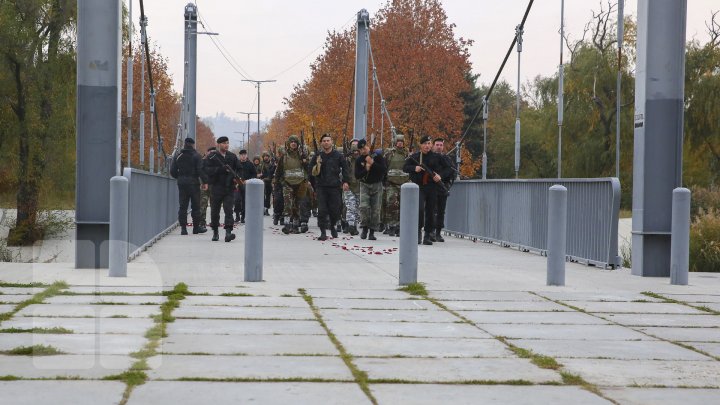 La mulți ani, POLIȚIA NAȚIONALĂ. Se împlinesc 29 de ani de la fondare (FOTOREPORT)