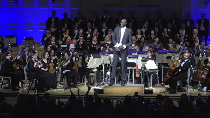 Cel mai înalt dirijor. Tacko Fall a condus Orchestra Simfonică din Boston