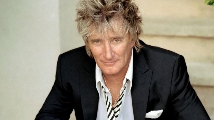 Rod Stewart a devenit cel mai vârstnic cântăreţ solo, clasat pe prima poziţie în topul albumelor din Marea Britanie