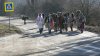 Primiţi urătorii?! În ajunul Sfântului Vasile moldovenii au pornit prin sate cu uratul (FOTO/VIDEO)