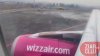 "Eram în aer şi ieșea fum de la motor": Un avion a aterizat de urgenţă în Polonia