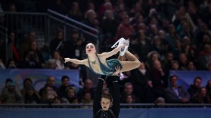 Show la europenele de patinaj. Aleksandra Boikova şi Dmitri Kozlovski au cucerit "aurul" la perechi