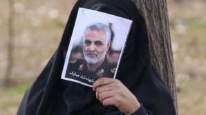 Generalul Soleimani va fi înmomântat marţi în oraşul său natal