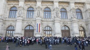 Protestul judecătorilor din Bucureşti: şi-au suspendat activitatea, nemulţumiţi de anularea pensiilor de serviciu