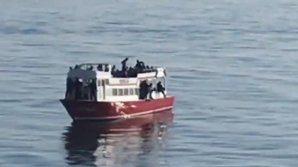 11 migranţi, printre care opt copii, au murit într-un naufragiu în largul coastelor Turciei