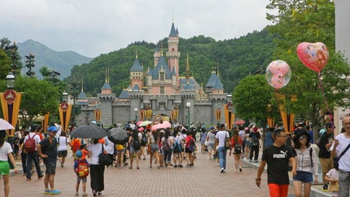 Disneyland din Hong Kong, închis temporar din cauza epidemiei de pneumonie virală