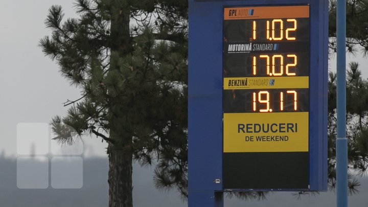 REACŢIA şoferilor după scumpirea carburanţilor: Of, mă doare inima când văd (FOTO)