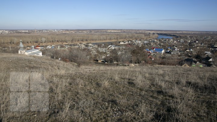 PROTEST la Anenii Noi. Oamenii din satul Delacău nu vor să fie deschisă o nouă carieră de nisip (FOTOREPORT)