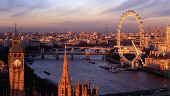 Marea Britanie: Uriaşa roată ''London Eye'' aniversează 20 de ani 