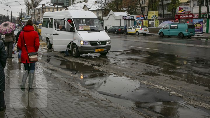 Cum arată microbuzele din Capitală pentru care s-ar putea să plătim şase lei (FOTOREPORT)