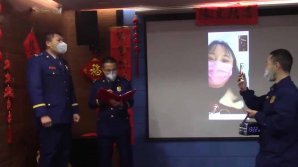 Doi tineri s-au căsătorit prin apel video din cauza epidemiei de coronavirus