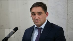 Şeful suspendat al Procuraturii Generale, Alexandr Stoianoglo, rămâne în arest la domiciliu pentru încă 30 de zile