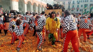 Bătaie cu portocale în Italia. 500 de tone de citrice vor servi drept muniţie pentru participanţi