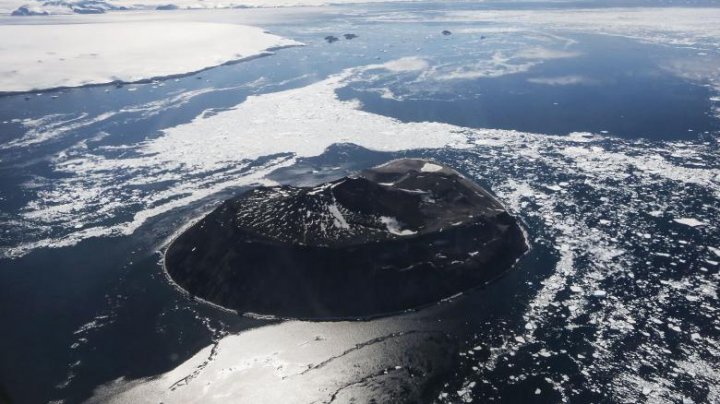 AVERTISMENT: Lumea ar putea pierde cea mai mare parte a calotei glaciare din vestul Antarcticii 