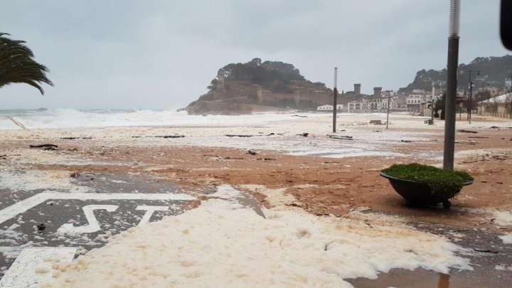 Mai multe plaje au rămas fără nisip, după ce ciclonul Gloria a lovit insula Mallorca