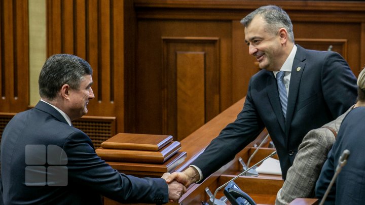 Show Must Go On. Şedinţa plenară a Parlamentului din 21.02.2020 (FOTOREPORT)