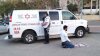 Doi paramedici din Israel, surprinși într-o pauză când se roagă