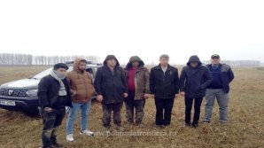 Opt turci printre care şi un copil au fost opriţi la frontieră, în timp ce au încercat să intre ilegal în România