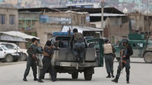 Atac armat asupra unui templu al comunităţii sikh la Kabul: Circa 150 de ostatici