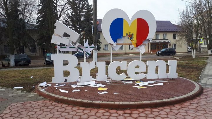 REVOLTĂTOR! Instalaţia reprezentativă din Briceni, VANDALIZATĂ 