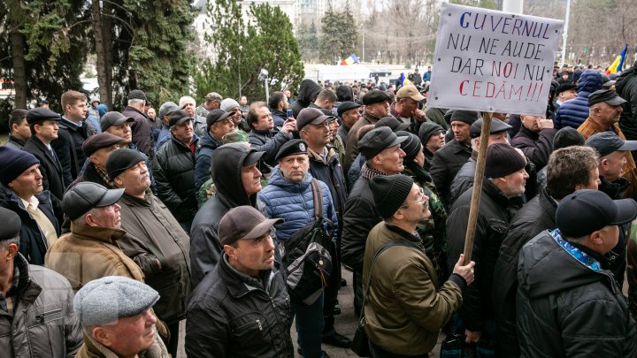 Prima zi de post cu proteste, comemorări, violențe și trafic blocat (FOTOREPORT)