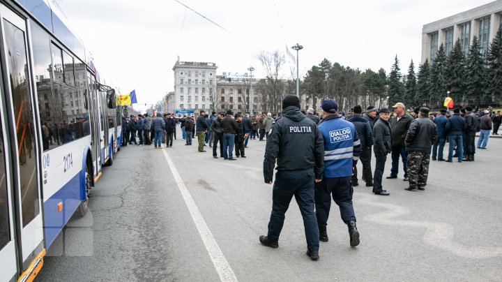 Prima zi de post cu proteste, comemorări, violențe și trafic blocat (FOTOREPORT)