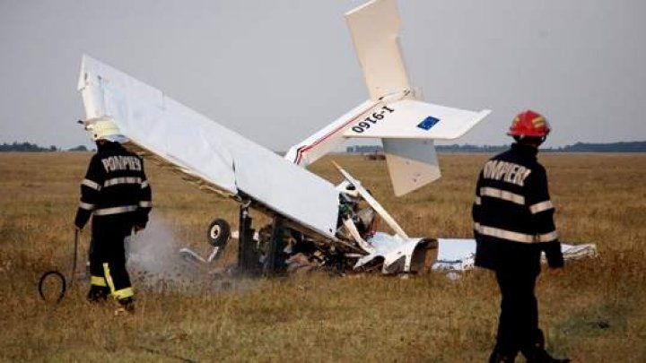 Accident aviatic în judeţul Arad din România: Două persoane au murit